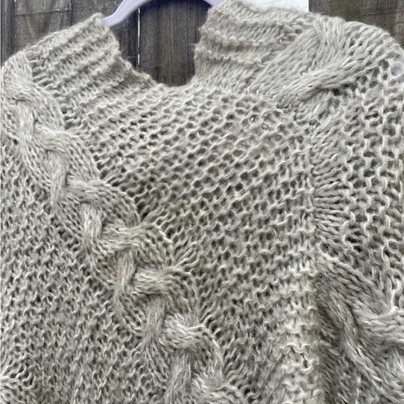 Rave cover up shawl/poncho one size fits all 2 pieces - Picture 9 of 13